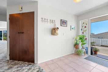 8 Chatswood Grove, Fitzroy