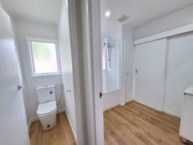 2/105 Pilkington Road , Panmure