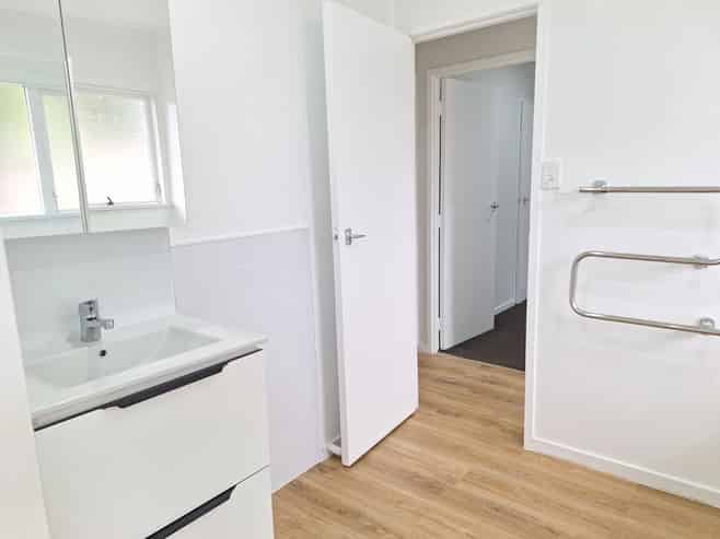 2/105 Pilkington Road , Panmure