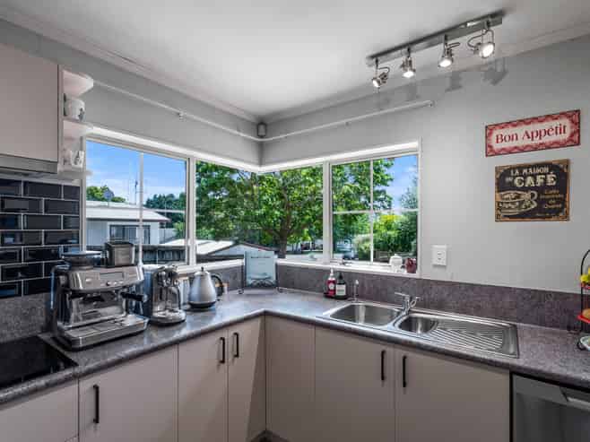 35 Cromwell Drive, Fitzroy