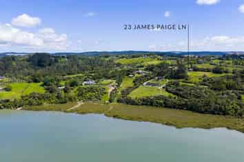 23 James Paige Lane, Riverhead