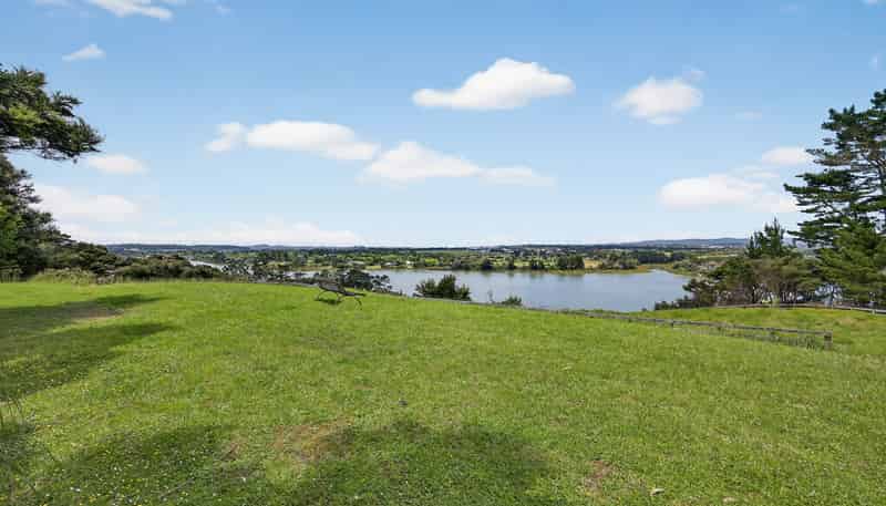 23 James Paige Lane, Riverhead