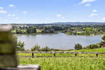 23 James Paige Lane, Riverhead