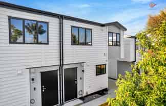 15 McKean Avenue, Manurewa