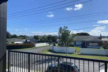 4/43 Yeovil Road, Te Atatu Peninsula