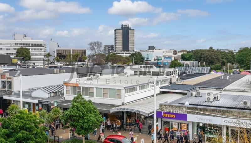 Shop 3/56-60 Hurstmere Road, Takapuna