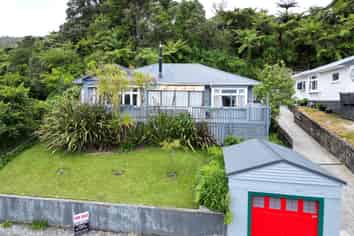  15 Lydia Street, Greymouth