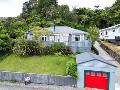 15 Lydia Street, Greymouth