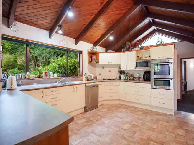 470 West Plains Road, WEST PLAINS