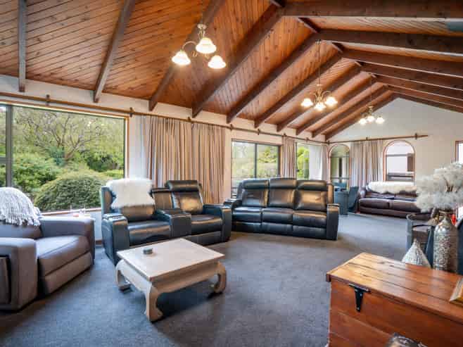 470 West Plains Road, WEST PLAINS