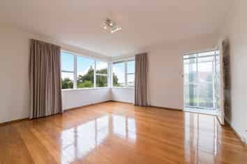 4/135 Titirangi Road, New Lynn