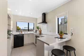 79 Kirikiri Drive, Papakura