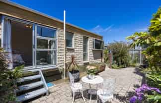 A/8 Norman Street, Tainui