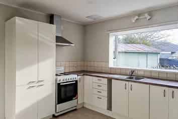 6 Buchanans Rd, Sockburn