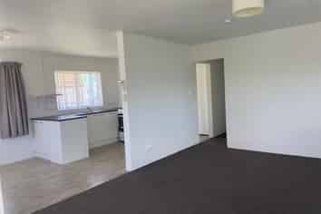 5A Woodside Road, Manurewa