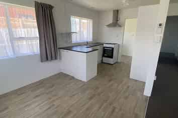 5A Woodside Road, Manurewa