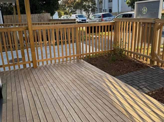 2/11 Camp Road, Mount Wellington