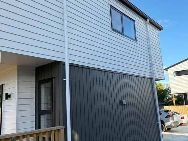 2/11 Camp Road, Mount Wellington