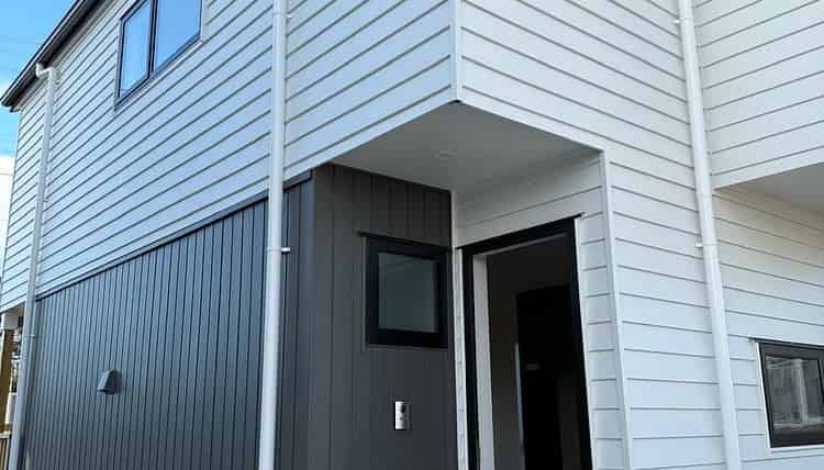 2/11 Camp Road, Mount Wellington