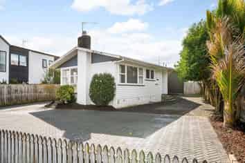 1/54 May Street, Hamilton East