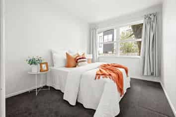 1/54 May Street, Hamilton East