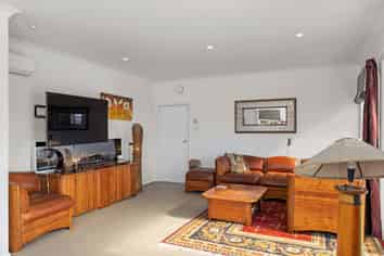 28 Oxford Street, Martinborough