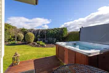 28 Oxford Street, Martinborough