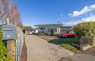 28 Oxford Street, Martinborough
