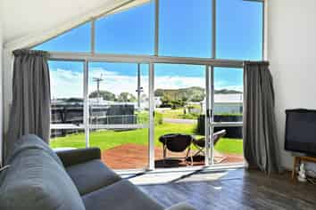 12A Weld Street, Mahia