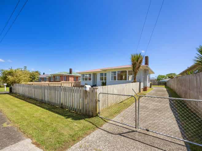 13 Valentine Street, Papakura