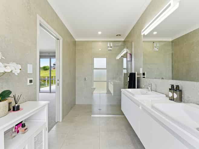 18A Sandcroft Drive, Westmere