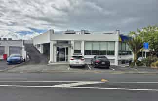 Modern office in prime Takapuna location