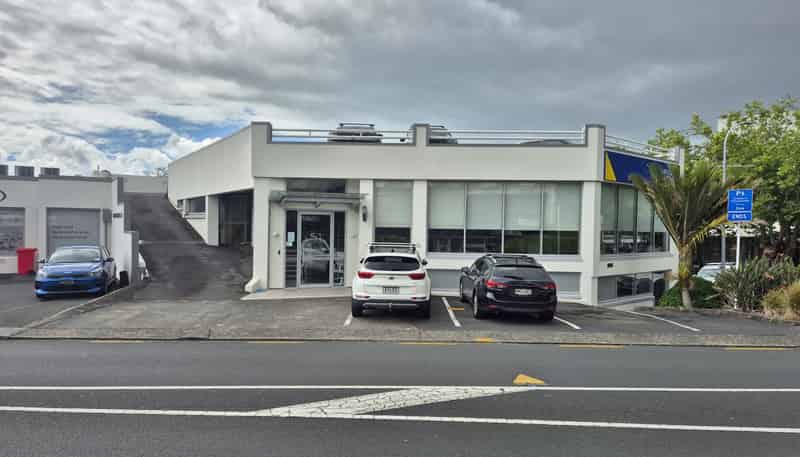 8-12 The Promenade, Takapuna