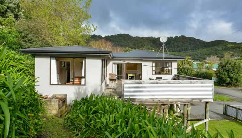 3 Ratau Street, Mahia