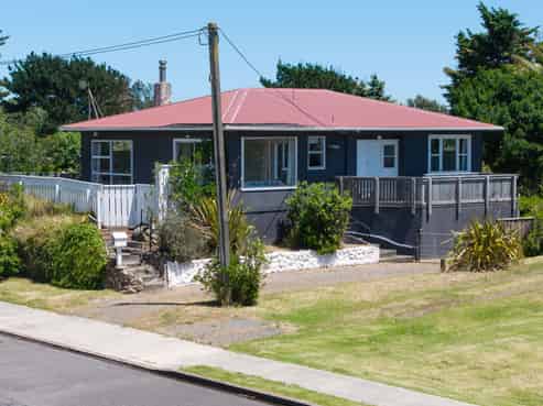 141 Kahukura Avenue, Waitarere Beach