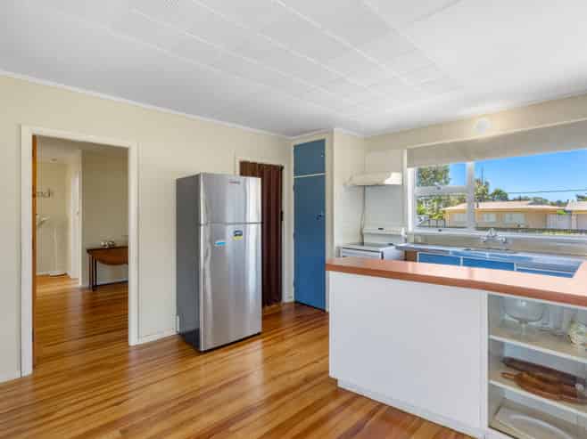 141 Kahukura Avenue, Waitarere Beach