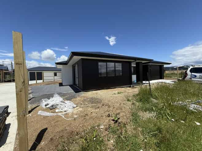 18A Neinei Place, Wharewaka