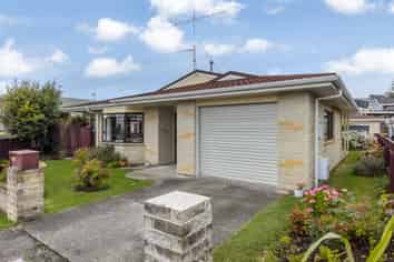 8A Warrimoo Street, Paraparaumu