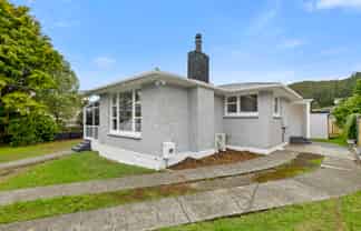 27 Lees Grove, Wainuiomata
