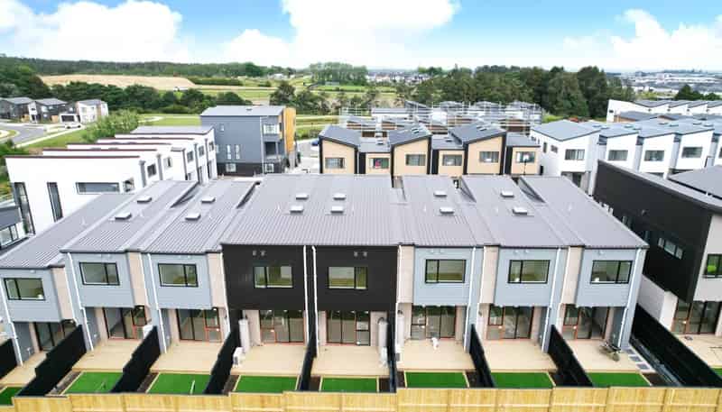 5 Kiato Lane, Flat Bush