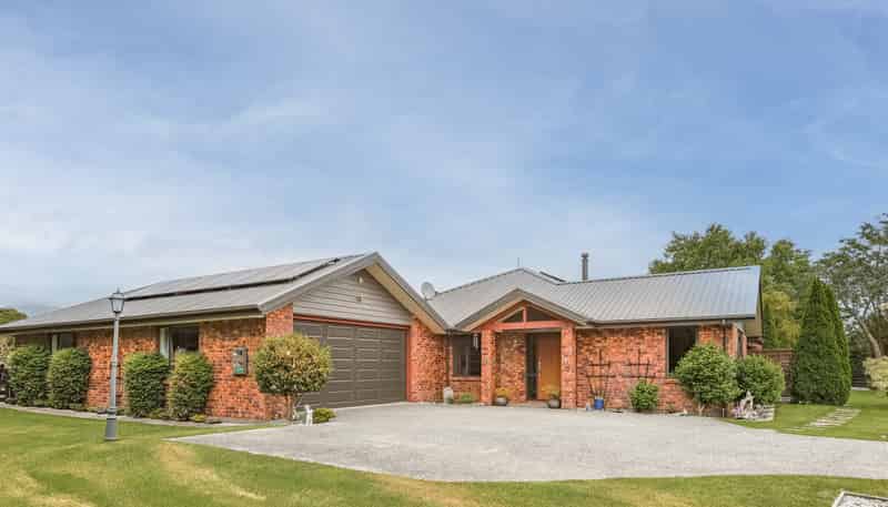 41 Kew Road, Westport