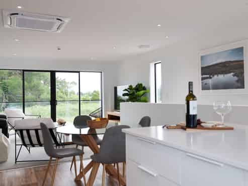 8/15 Keehan Drive, Hilltop