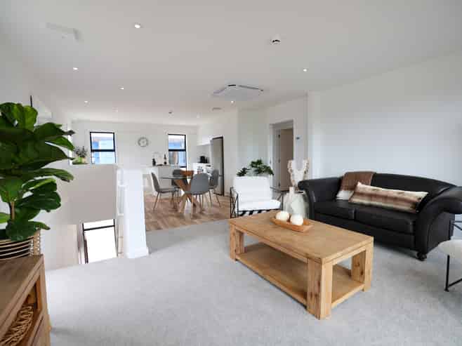 8/15 Keehan Drive, Hilltop