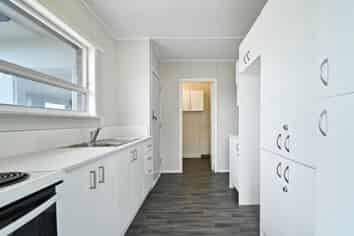 52 Folkestone Drive , Flaxmere