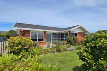 2/107 Fox Street, Avenal