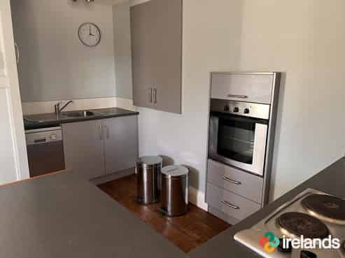 7 Bridge Street , Waikuku Beach