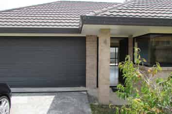 4/8 Crewe Close , Albany