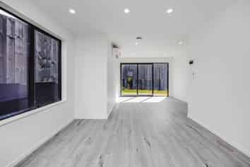 10D Tinkler Place, Favona