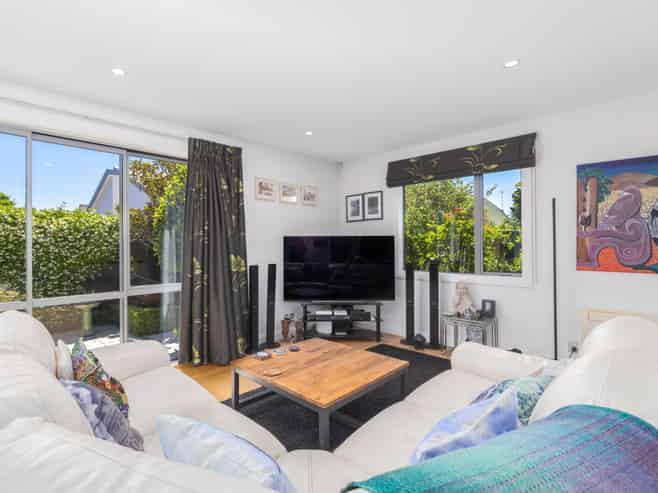 51A Main Road, Redcliffs