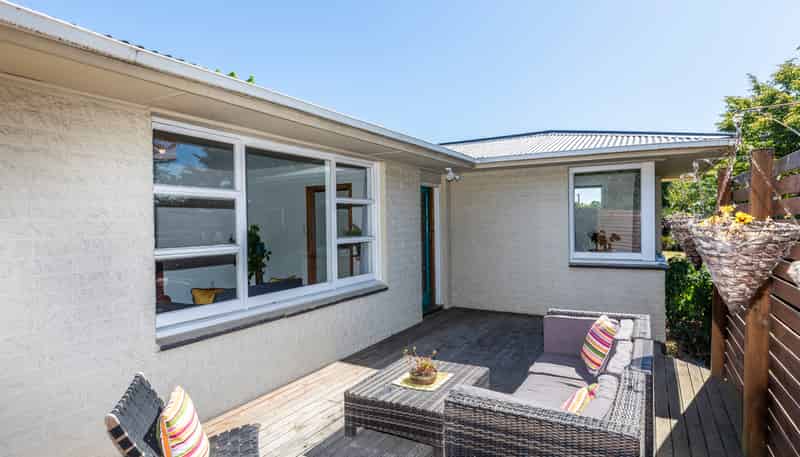 53 Johns Road, Belfast